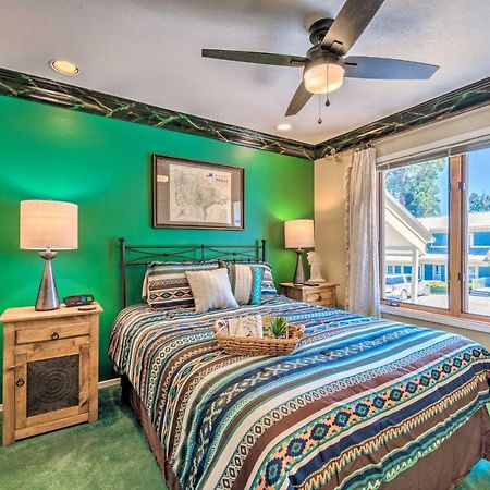 Eclectic Home With Deck 4 Miles To Ski Cloudcroft! المظهر الخارجي الصورة