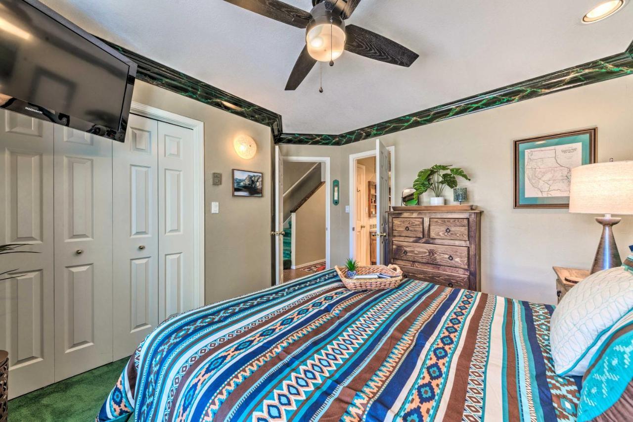 Eclectic Home With Deck 4 Miles To Ski Cloudcroft! المظهر الخارجي الصورة